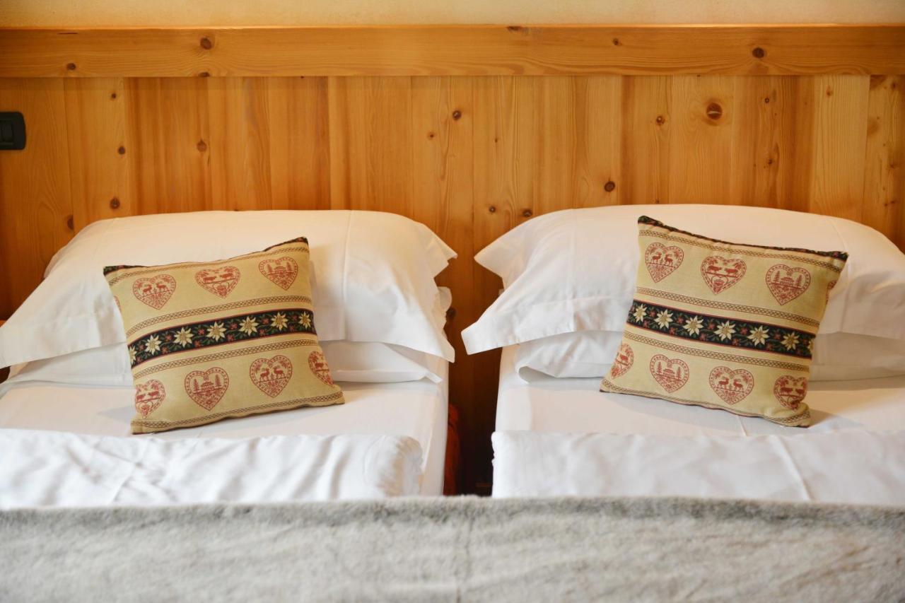 Hotel Miravidi A Cervinia เบรยล์-แชร์วิเนีย ห้อง รูปภาพ
