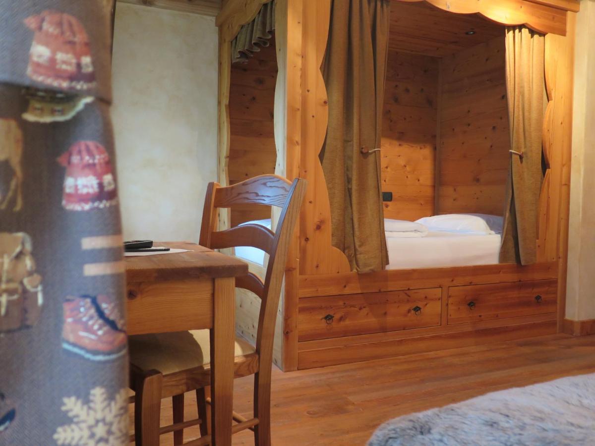 Hotel Miravidi A Cervinia เบรยล์-แชร์วิเนีย ภายนอก รูปภาพ