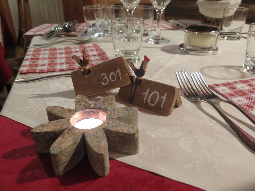 Hotel Miravidi A Cervinia เบรยล์-แชร์วิเนีย ภายนอก รูปภาพ