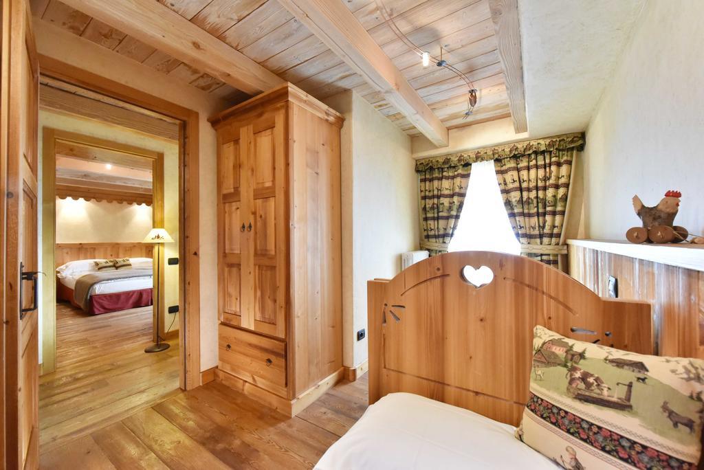 Hotel Miravidi A Cervinia เบรยล์-แชร์วิเนีย ห้อง รูปภาพ